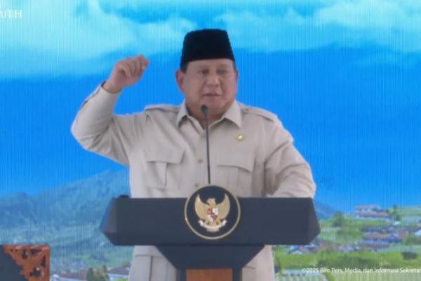 Presiden Prabowo Subianto saat peluncuran kelembagaan Kopdes dan Kopkel Merah Putih (Foto: Tangkapan layar/ Youtube Sekretariat Presiden) 