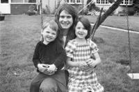 `Anak-anak Rahasia` Ozzy Osbourne Beri Penghormatan Terakhir Secara Diam-diam