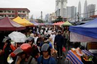 Biaya Hidup Naik, PM Malaysia Umumkan Bantuan Tunai dan Turunkan Harga BBM