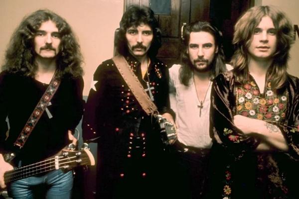Band Heavy Metal legendaris Black Sabbath yang didirikan di Birmingham, Inggris, terdiri dari (kiri ke kanan): Geezer Butler, Tony Iommi, Bill Ward dan Ozzy Osbourne. (FOTO: WIRE IMAGE) 