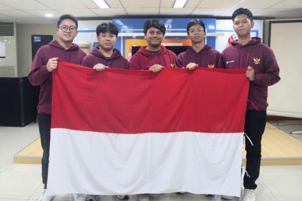 uspresnas Kemendikdasmen mengirim lima siswa terbaik untuk berkompetisi di ajang Olimpiade Ekonomi Internasional atau International Economics Olympiad (IEO) 2025 (Foto: Kemendikdasmen) 