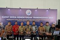 Kementrans Siap Bentuk Badan Usaha Milik Transmigran