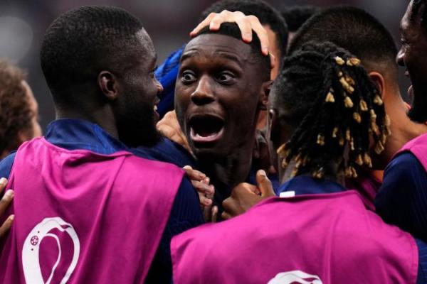 Penyerang Paris Saint-Germain, Randal Kolo Muani (Foto: Sky Sports) 