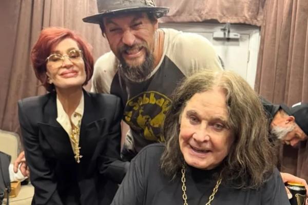 Jason Momoa dengan Sharon dan Ozzy Osbourne. (FOTO: INSTAGRAM) 