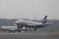 Ini Alasan Telinga Pengang saat Naik Pesawat