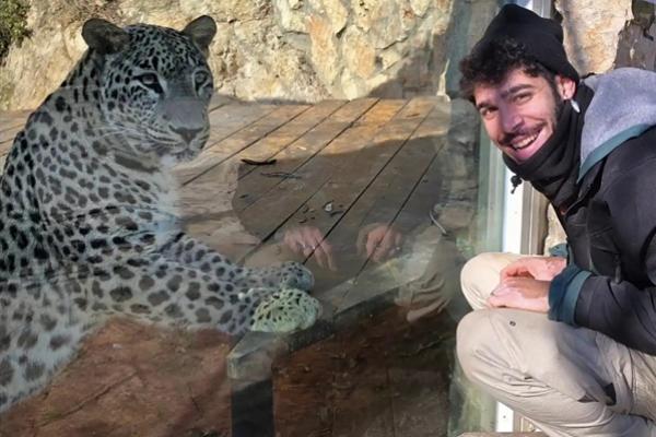 Uriel Nuri diterkam macan tutul yang kabur dari kandangnya saat ia sedang bersiap untuk tur pengunjung di balik layar. (FOTO: FACEBOOK) 