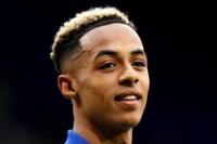 Brentford Siap Sabar demi Gaet Omari Hutchinson dari Ipswich Town