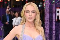 Jadi Bintang dan Dikejar Paparazzi Sejak Kecil, Lindsay Lohan Jaga Privasi Putranya