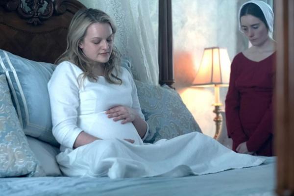 The Handmaid`s Tale Season 2 Episode 10 `The Last Ceremony` yang dibintangi Elisabeth Moss. (FOTO: HULU) 