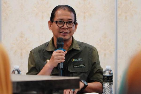 Deputi Bidang Penganekaragaman Konsumsi dan Keamanan Pangan NFA, Andriko Noto Susanto saat membuka Bimbingan Teknis Pengawasan Keamanan Pangan Segar Tahun 2025, di Bogor, Senin (4/8/2025). (foto:NFA) 