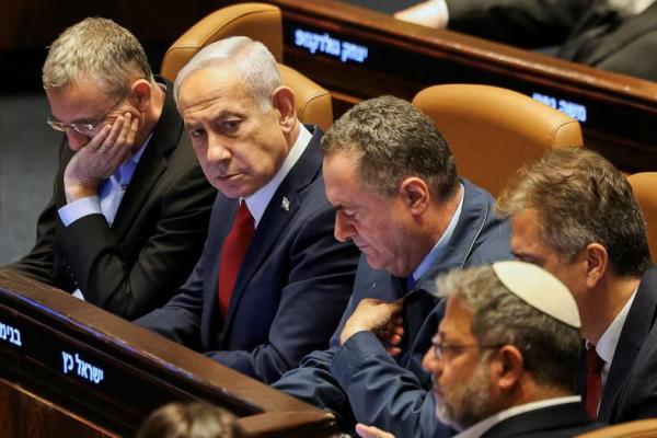 Perdana Menteri Israel Benjamin Netanyahu menghadiri diskusi di sidang pleno di Knesset, parlemen Israel, di Yerusalem, 23 Juli 2025. REUTERS 
