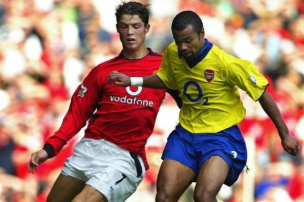Ashley Cole, bek kiri legendaris Inggris (kanan) dan Cristiano Ronaldo, megabintang asal Portugal (Kiri) (Foto: Planet Footbal) 