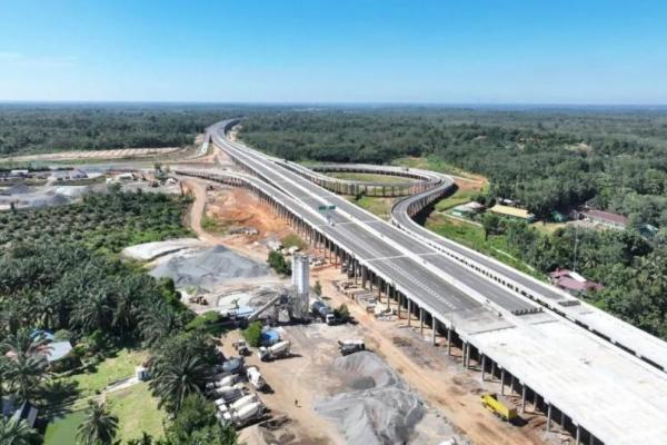 Jalan Tol Betung - Tempino - Jambi Seksi Tempino - Interchange Ness (Foto: Kementerian PU) 