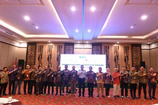 Penandtanganan Letter of Coordination Agreement (LOCA) dengan Pangkalan TNI AU Sultan Hasanuddin, Kamis (14/8/2025). Foto: airnav/katakini 