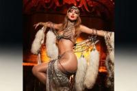 Taylor Swift Merayakan Peluncuran Album `The Life of a Showgirl` Bersama Teman-temannya