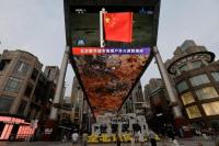 China Uji Wahana Antariksa untuk Mendaratkan Orang Tiongkok Pertama di Bulan