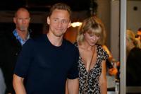 Tom Hiddleston tak Nyaman Ditanya Tentang Mantan Pacarnya Taylor Swift. (FOTO: GETTY IMAGE)