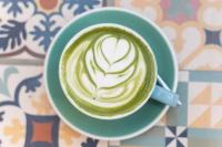 Matcha latte, minuman pengganti kopi untuk meningkatkan energi (FOTO: GETTY IMAGE)