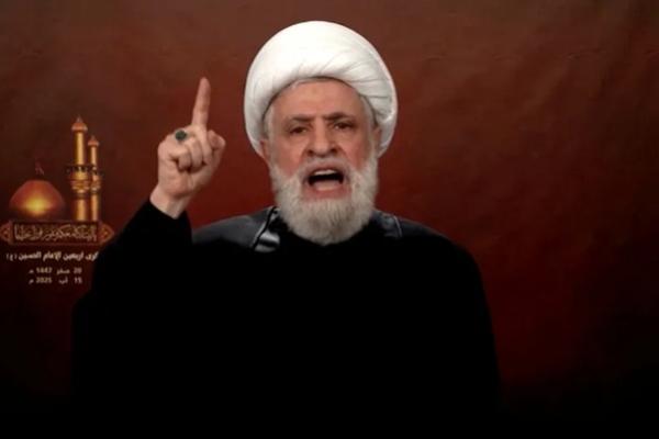 Pimpinan Hizbullah Lebanon Naim Qassem menolak usulan untuk mengintegrasikan senjata kelompoknya ke dalam strategi pertahanan nasional. (FOTO: REUTERS) 