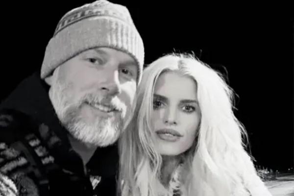 Liburan Bareng di Las Vegas, Jessica Simpson dan Eric Johnson Picu Spekulasi Rujuk. (FOTO: INSTAGRAM) 