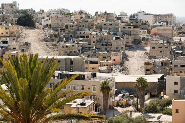 Tampak umum kamp Tulkarm, memperlihatkan jalan-jalan baru yang dibuat oleh buldoser Israel setelah pembongkaran rumah-rumah Palestina, di Tepi Barat yang diduduki Israel, 7 Juli 2025. REUTERS 
