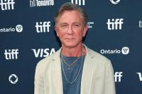 Daniel Craig Beruntung Jadi Detektif Benoit Blanc di Film Knives Out