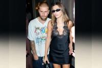 Main Segway di Hutan, Justin Bieber Tampil Sangat Minimalis