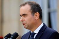 PM Baru Prancis Menjabat di Tengah Protes, 80 Ribu Polisi Dikerahkan