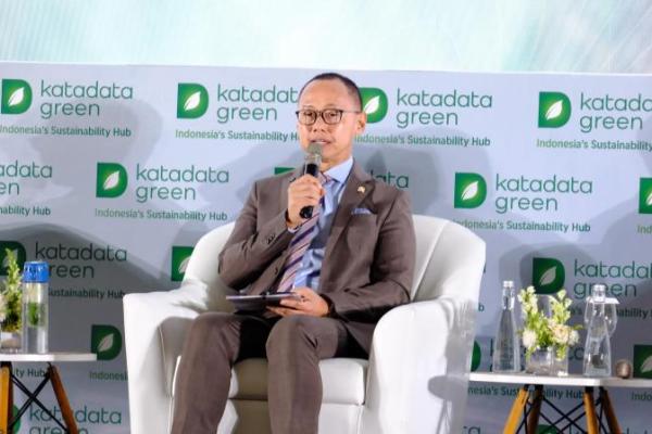 Wakil Ketua MPR RI dari Fraksi PAN, Eddy Soeparno menjadi narasumber Event Katadata SAFE (Sustainable Action fo the Future Economi) 2025 dengan tema Road to COP30: Elevating Indonesia`s Leadership in Global Climate Action Flagship (Foto: Humas MPR) 