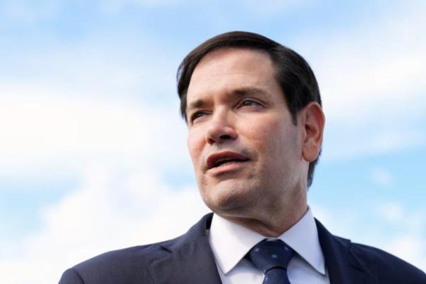 Menteri Luar Negeri AS Marco Rubio berbicara kepada wartawan sebelum menaiki pesawatnya di Pangkalan Cadangan Udara Homestead di Homestead, Florida, AS, 2 September 2025. Foto via REUTERS 