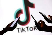 Ilustrasi musik dalam live streaming di media sosial musik bisa kena royalti (Foto: Reuters)