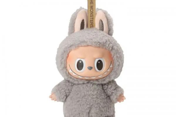 Boneka Labubu yang sedang viral di Milan (Foto: X/Jurnas.com) 
