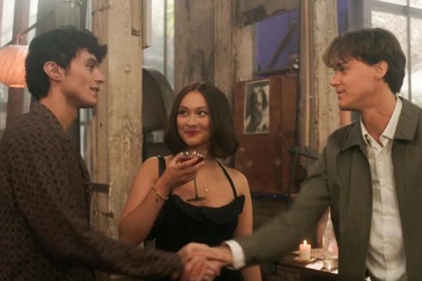The Summer I Turned Pretty Season 3 Episode 11 (finale) berjudul `At Last` yang dibintangi Lola Tung dan Christopher Briney. (FOTO: PRIME VIDEO) 