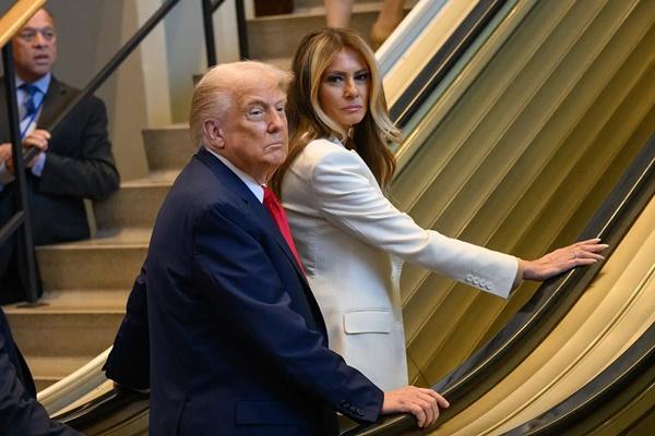 Arsip - Presiden Donald Trump dan ibu negara Melania Trump di PBB pada 23 September 2025 (FOTO: GETTY IMAGE) 