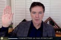 Mantan Direktur FBI Comey Hadapi Sidang Dakwaan sebagai Musuh Politik Trump
