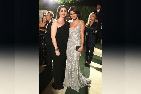 Ibunda Selena Gomez Kecewa Putrinya Lebih Pilih Sang Kakek Ketimbang Dirinya. (FOTO: GETTY IMAGE) 