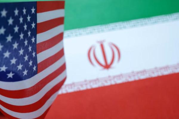 Bendera AS dan Iran terlihat dalam ilustrasi ini, dibuat pada 18 Juni 2025. REUTERS 