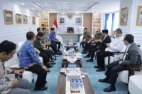 Mendes Yandri Dorong Pengembangan Budidaya Alga di Indonesia