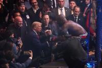 Hubungan Donald Trump dengan UFC dimulai pada tahun 2001, ketika ia menjadi tuan rumah dua acara di New Jersey. (FOTO: AP PHOTO)