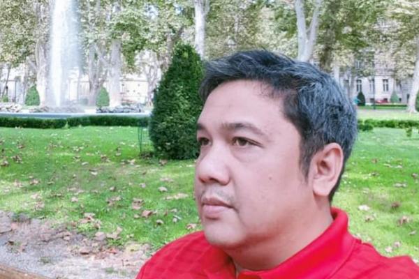 Pengamat sepakbola dan pendiri Rakyat Sepakbola Indonesia (RSI) Frans Immanuel Saragih. Foto: dok. katakini 