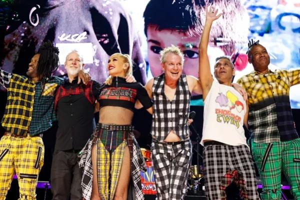 Stephen Bradley, Tom Dumont, Gwen Stefani, Adrian Young, Tony Kanal, dan Gabrial McNair dari No Doubt. (FOTO: GETTY IMAGE) 