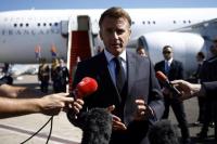 Dua Kubu Ajukan Mosi Tidak Percaya, Presiden Prancis Tolak Mundur