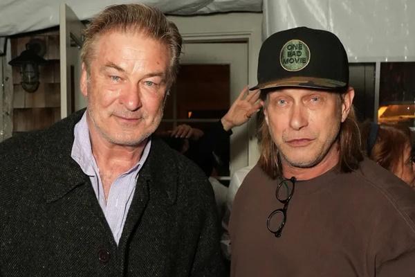 Alec Baldwin dan Stephen Baldwin menghadiri acara Chairman`s Brunch selama Festival Film Internasional Hamptons ke-33 pada 12 Oktober 2025 di East Hampton, New York. (FOTO: GETTY IMAGE) 