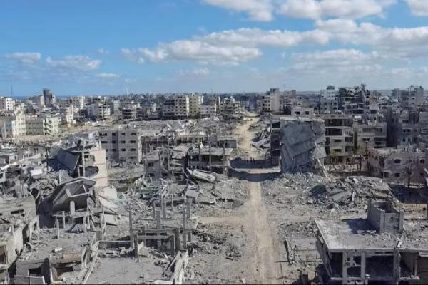 Tampilan drone menunjukkan kerusakan di permukiman, menyusul penarikan pasukan Israel dari area tersebut, di Kota Gaza, 18 Oktober 2025. REUTERS 