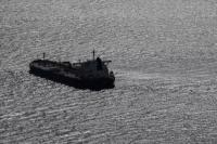 Tampilan udara menunjukkan kapal tanker minyak bernama Boracay, juga disebut Pushpa, sebuah kapal yang sedang diselidiki oleh otoritas Prancis, di lepas pantai pelabuhan Saint-Nazaire di Prancis barat, 2 Oktober 2025. REUTERS