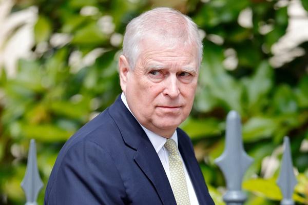 Pangeran Andrew menghadiri Kebaktian Matin Minggu Paskah tradisional di Kapel St George, Kastil Windsor pada tanggal 20 April 2025. (FOTO: GETTY IMAGE) 