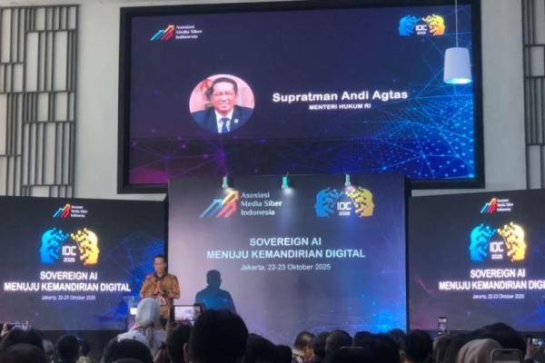 Menteri Hukum (Menkum) Supratman Andi Agtas dalan kegiatan Sovereign AI Menuju Kemandirian Digital yang diselenggarakan Asosiasi Media Siber Indonesia (AMSI) (Foto: Habib/Katakini.com) 