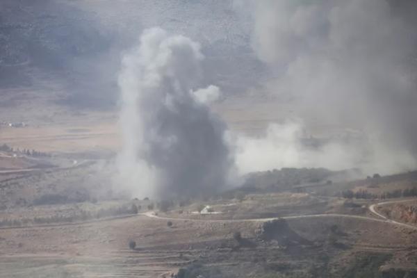 Pasukan Israel telah berulang kali melanggar gencatan senjata dengan menargetkan Lebanon, termasuk kota selatan Ej Jarmaq pada 20 Oktober 2025. (FOTO: AFP) 