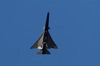 Pada penerbangan perdananya, pesawat supersonik eksperimental senyap NASA, X-59, lepas landas dari landasan pacu 7 di Palmdale USAF Plant 42 di Palmdale, California, AS, 28 Oktober 2025. REUTERS