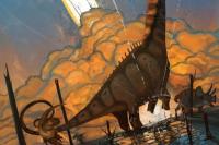 Ilustrasi dinosaurus terakhir dari Amerika Utara bagian selatan, menampilkan Alamosaurus sanjuanensis pemakan tumbuhan raksasa, dari situs Naashoibito di Cekungan San Juan, barat laut New Mexico. Handout via REUTERS